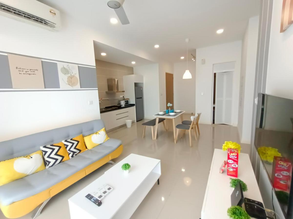 Medini D'Pristine, 3 Min Walk To Legoland, Netflix By Hint Homestay 누사자야 외부 사진